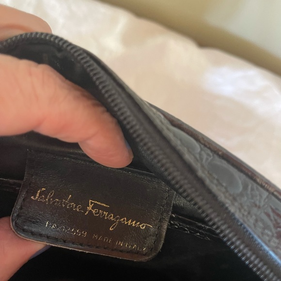 SALVATORE FERRAGAMO CROSSBODY BAG - Picture 5 of 12